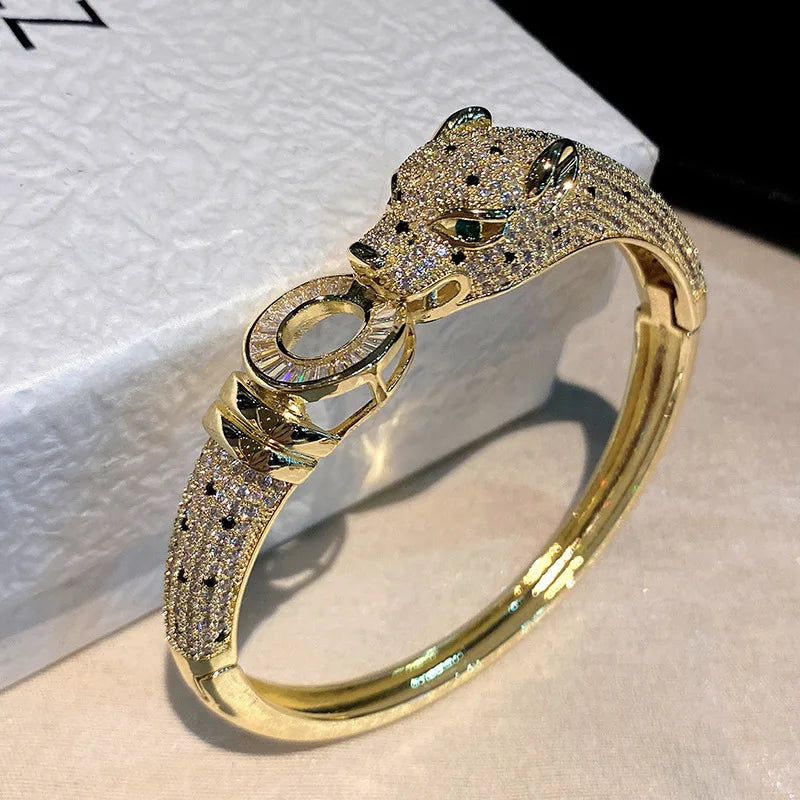 MACO Luxury Leopard Chunky Bangle – Classic Unisex Personality Statement Bracelet