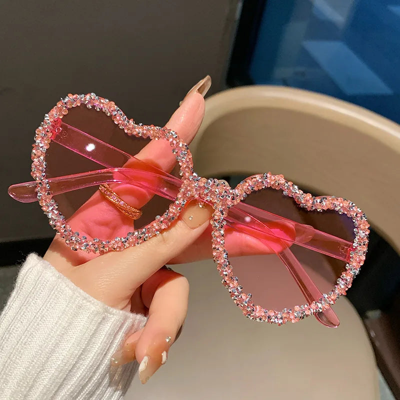 MACO Luxury Frameless Heart Rhinestone Glasses – Red Statement Festival Shades
