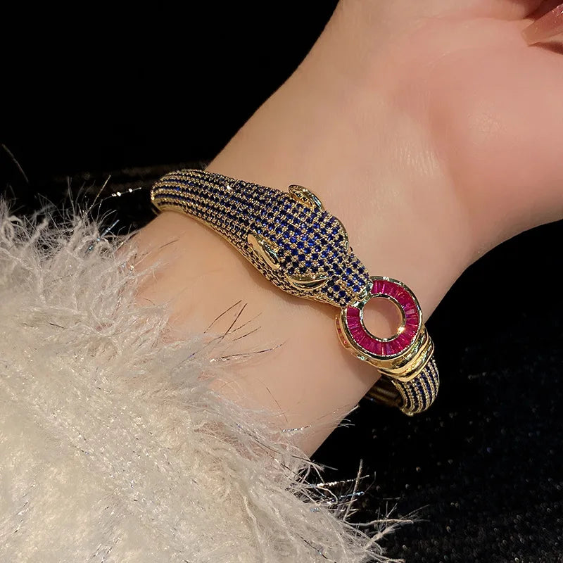 MACO Luxury Leopard Chunky Bangle – Classic Unisex Personality Statement Bracelet