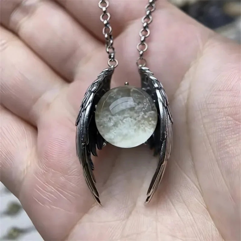 MACO Retro Ghost Wing Crystal Pendant – Vintage Personalized Angel Wing Necklace